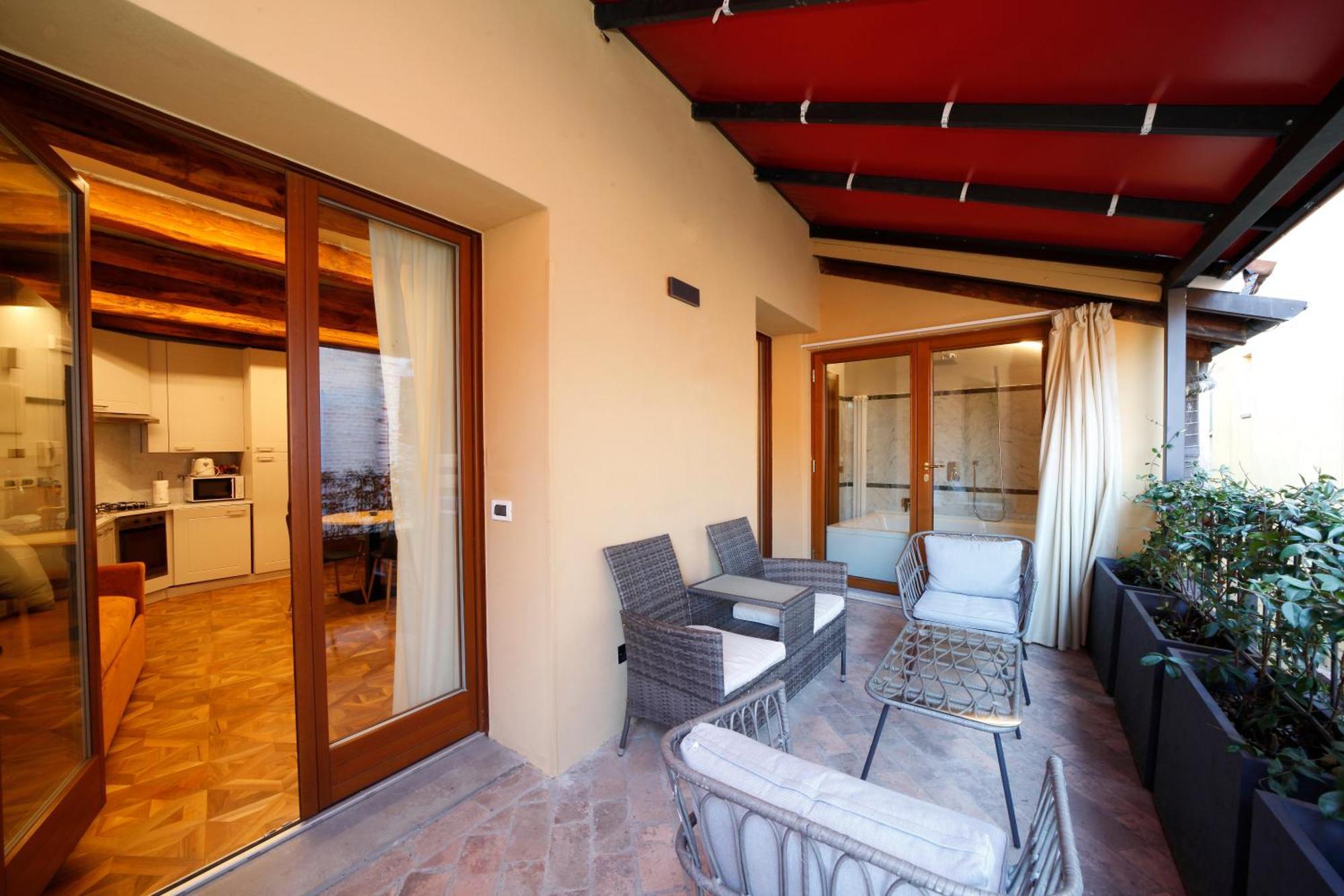 Falegnami Boutique Suites - Bolognarooms Exterior photo